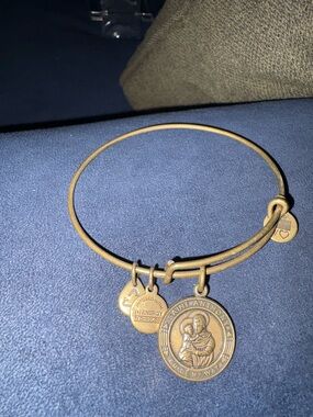 Alex and Ani Saint Anthony Bracelet Rafaelian Gold Finish Expandable Charm